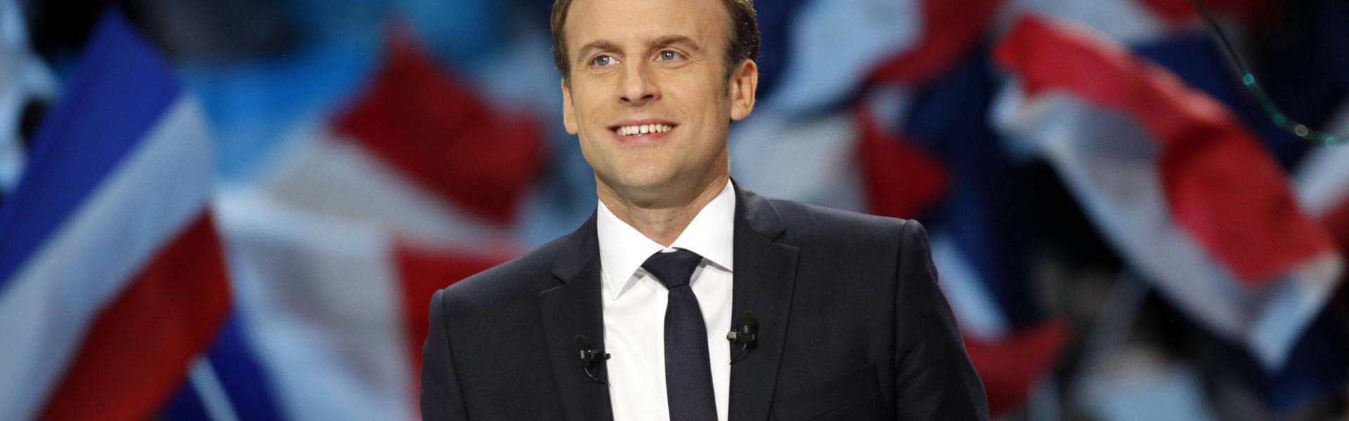 Macron still leads a tightening presidential race